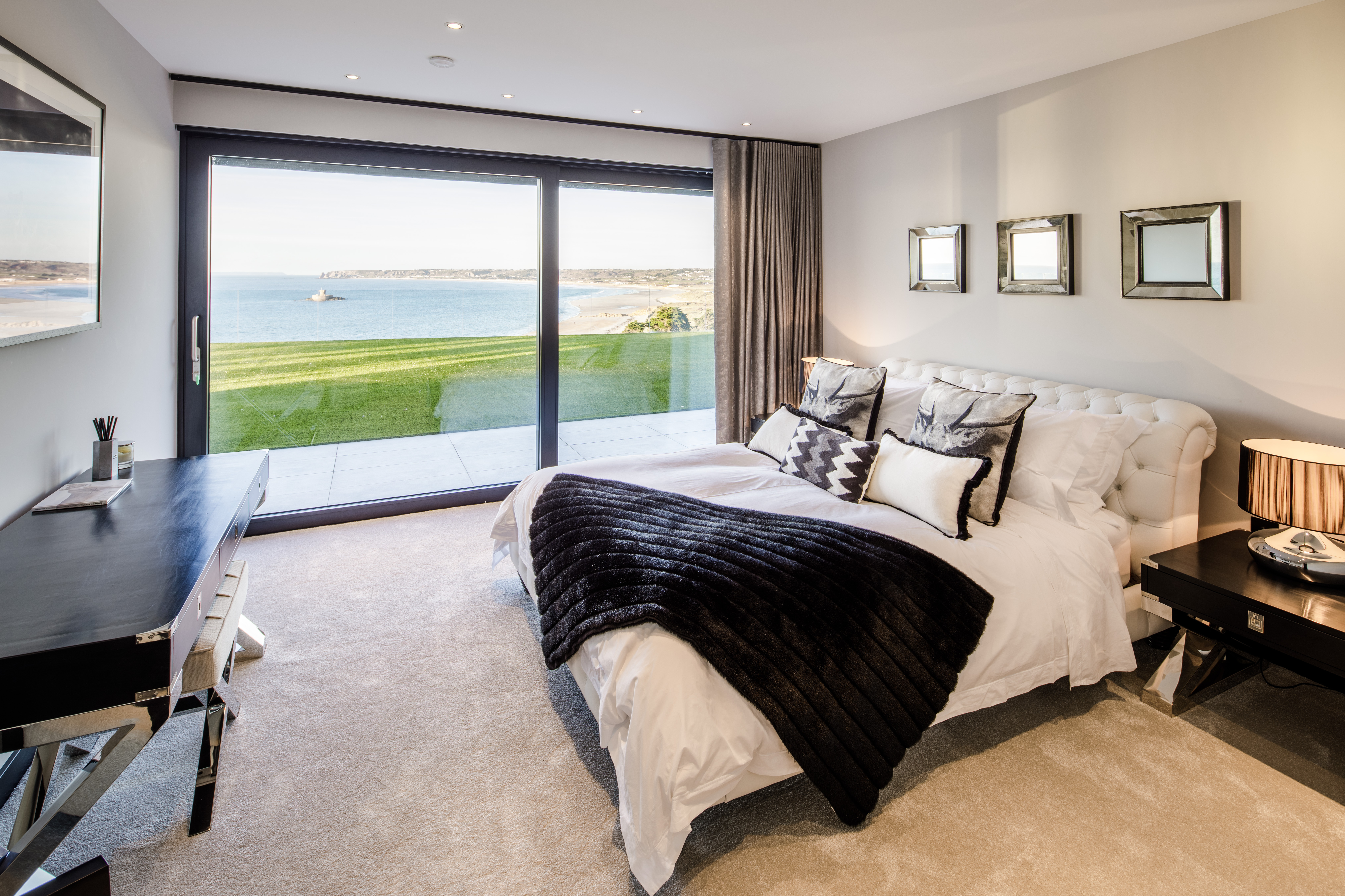 Nicole Murray Design: Creating Impressive Designs With A Flagship Style